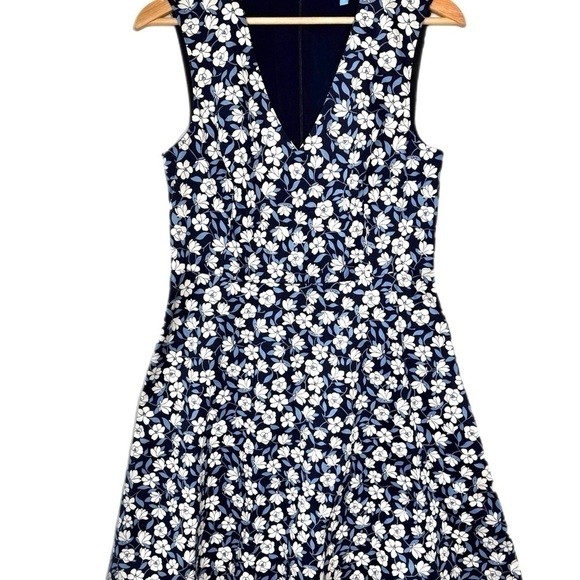 NWOT Navy Draper James Floral Love Southern Charm Feminine Fit Flair Dress, Sz.8 - Picture 1 of 16